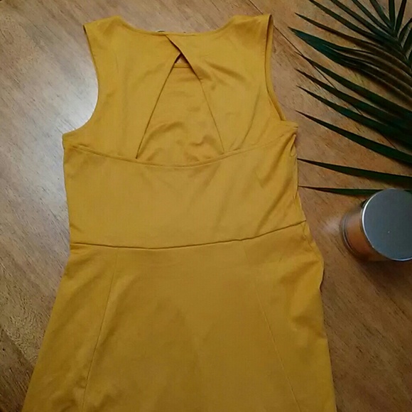 H&M Dress - Picture 2 of 2